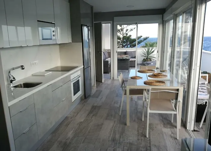 Playalaseras Apartman *